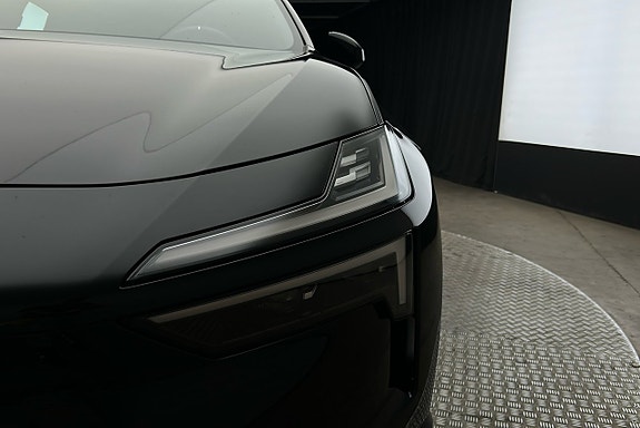 Polestar 4 11 of 26