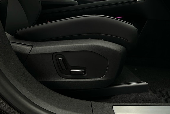 Polestar 4 17 of 26