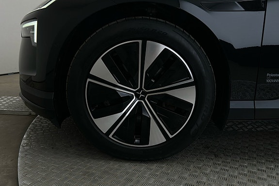 Polestar 4 12 of 26
