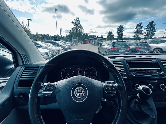 Volkswagen Transporter 16 of 25