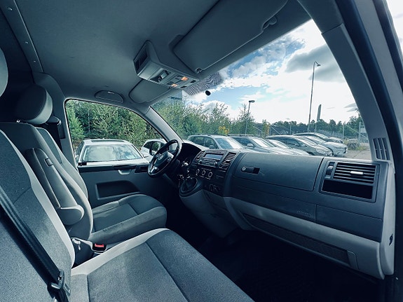 Volkswagen Transporter 11 of 25