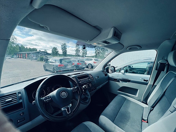 Volkswagen Transporter 15 of 25