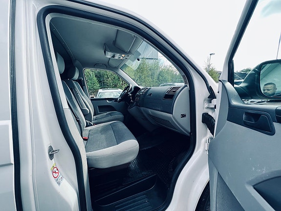 Volkswagen Transporter 10 of 25