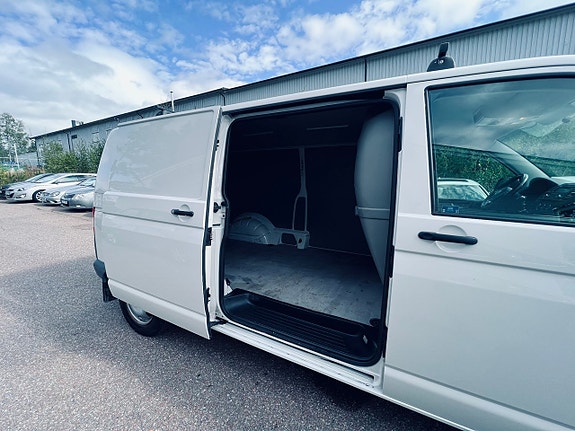 Volkswagen Transporter 7 of 25