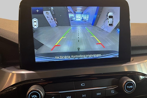 Ford Kuga 10 of 17