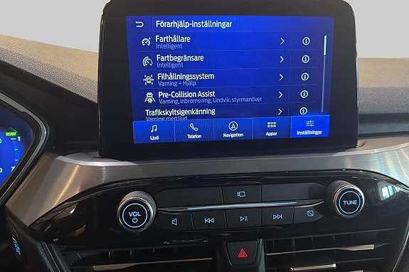 Ford Kuga 15 of 17