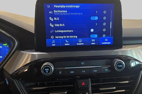 Ford Kuga 16 of 17
