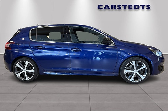 Peugeot 308 2 of 12