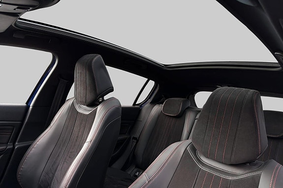 Peugeot 308 8 of 12