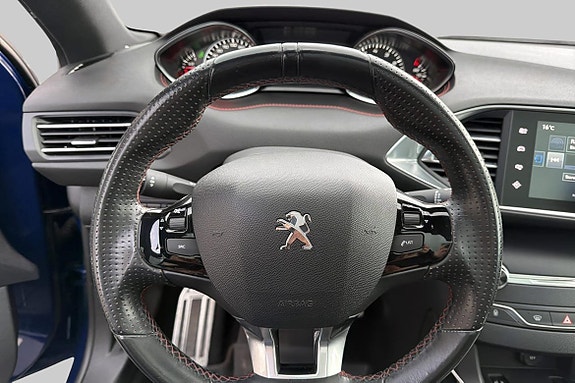 Peugeot 308 9 of 12