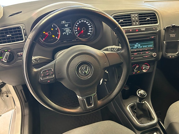 Volkswagen Polo 13 of 14