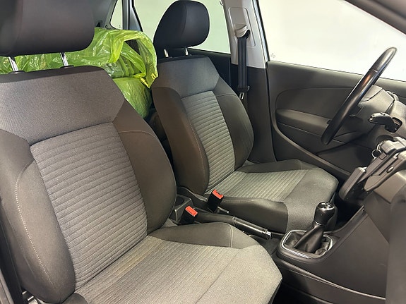 Volkswagen Polo 11 of 14