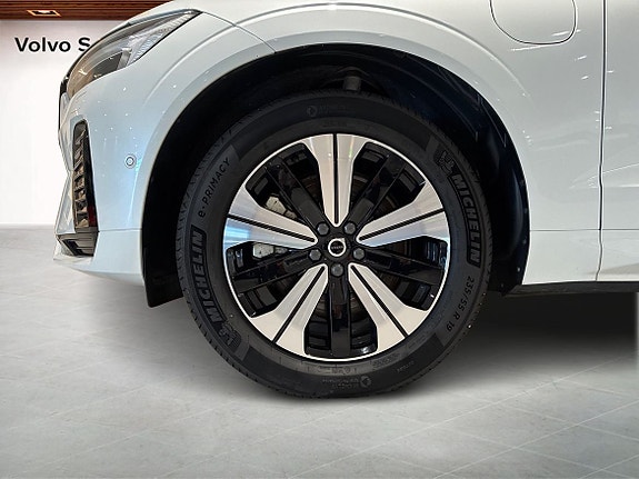 Volvo XC60 9 of 19