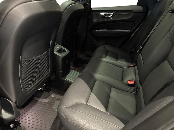 Volvo XC60 6 of 19