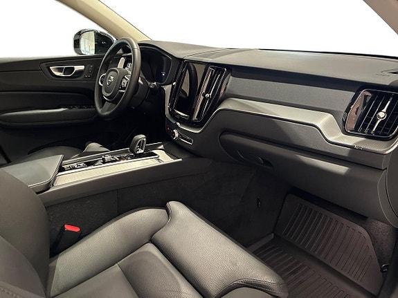 Volvo XC60 4 of 19