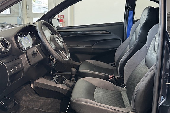 Aixam Coupe Coupé GTI Baslåda | 9" Skärm | ABS | Vinterhjul! 4 of 7