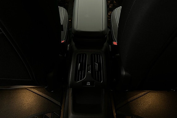 BMW X1 20 of 24