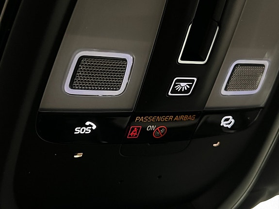 Volvo XC90 20 of 30