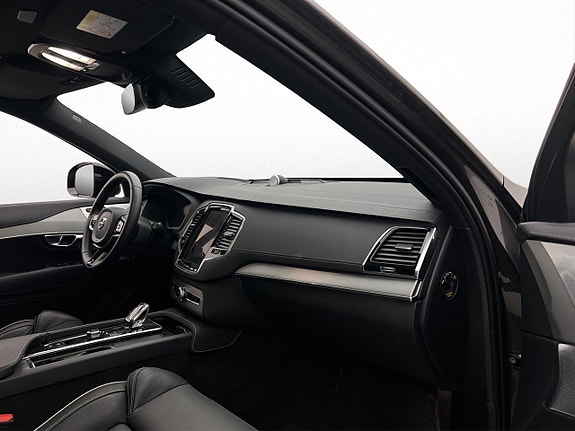 Volvo XC90 29 of 30