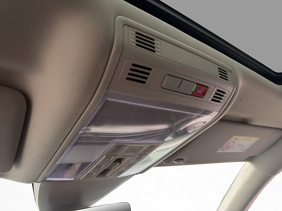 Volkswagen Passat 21 of 30