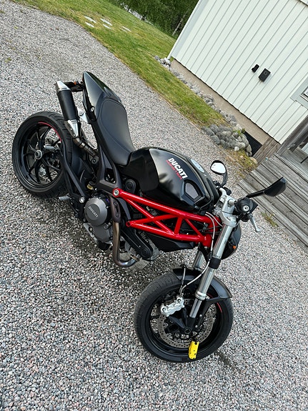 Ducati DUCATI MONSTER 796 ABS 2 of 3