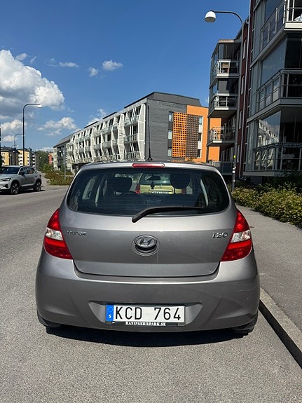 Hyundai i20 6 of 10