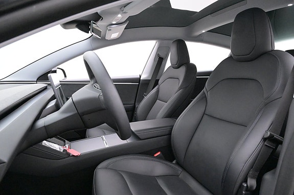 Tesla Model 3 8 of 27