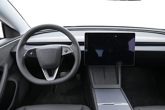 Tesla Model 3 6 of 27