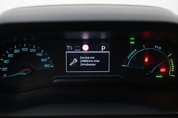 Peugeot e-2008 9 of 27