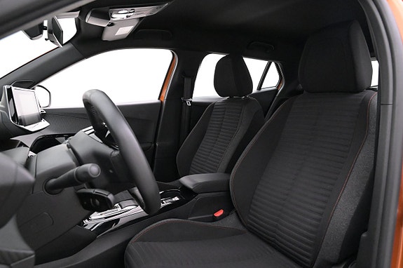 Peugeot e-2008 11 of 27