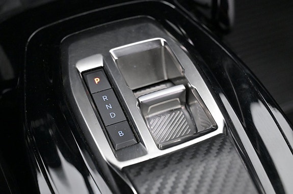 Peugeot e-2008 21 of 27