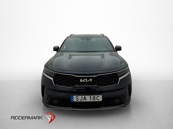 Kia Sorento 2 of 30
