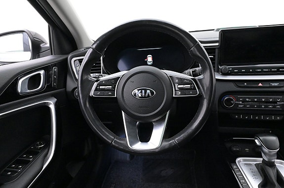 Kia XCeed 7 of 27