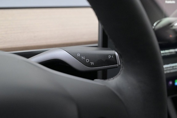 Tesla Model 3 8 of 27