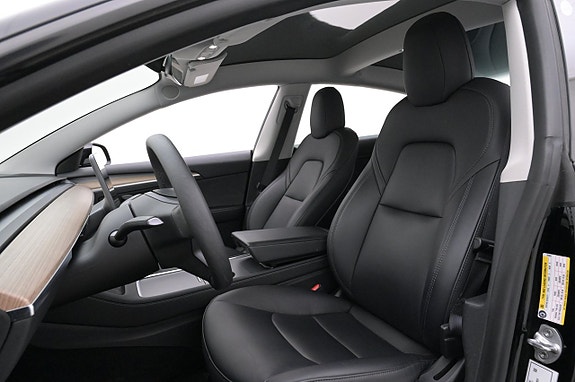 Tesla Model 3 9 of 27