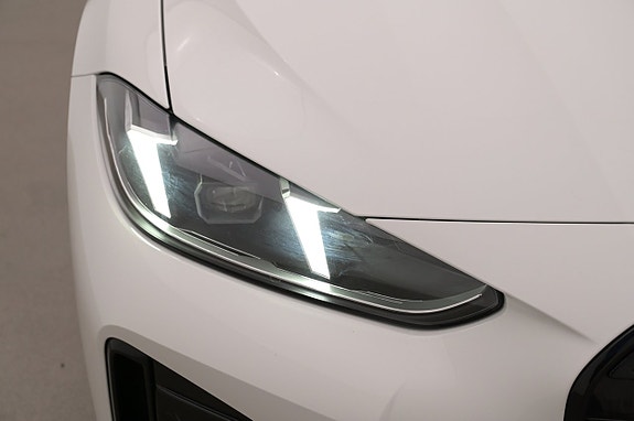 BMW i4 26 of 27