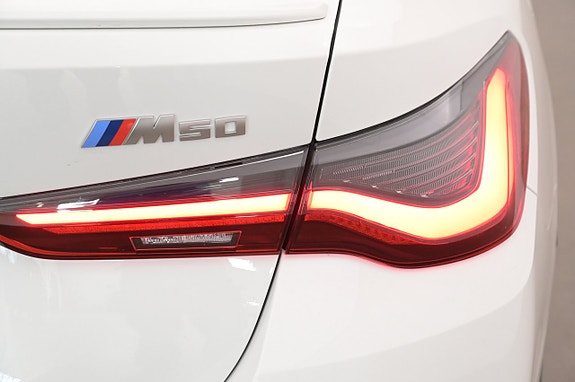 BMW i4 25 of 27