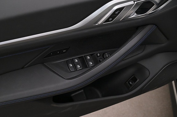 BMW i4 10 of 27