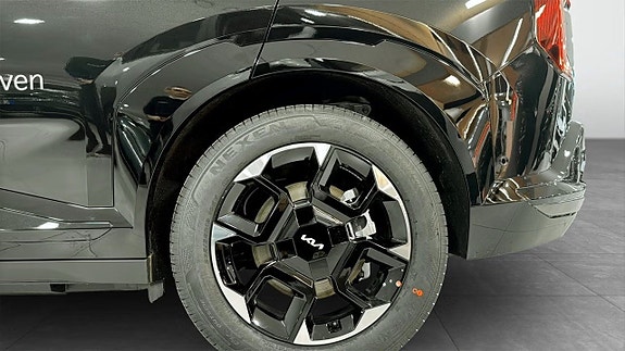 Kia EV5 12 of 16