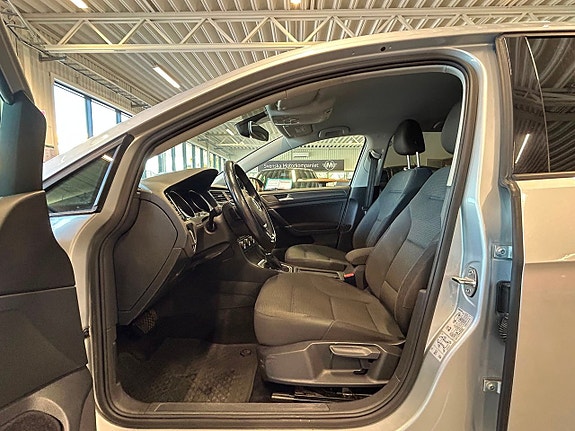 Volkswagen Golf I 11 of 22