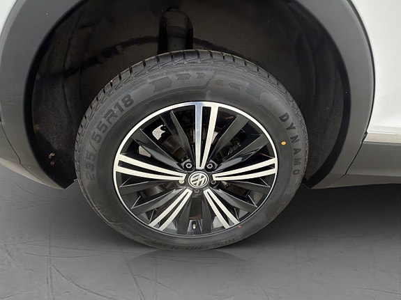 Volkswagen Tiguan 29 of 30