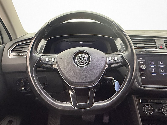 Volkswagen Tiguan 13 of 30