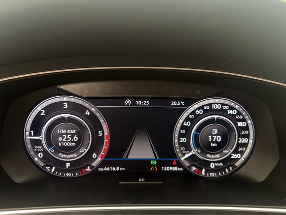 Volkswagen Tiguan 16 of 30