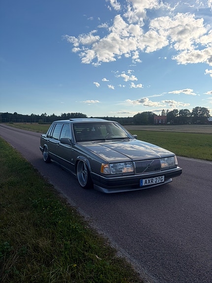 Volvo 760 3 of 4
