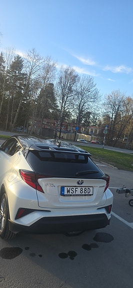 Toyota C-HR 6 of 6