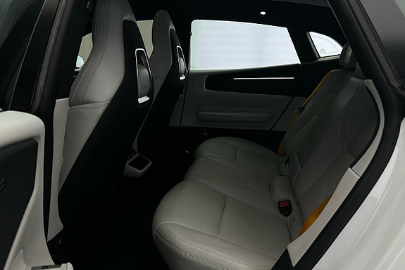 Polestar 4 13 of 30