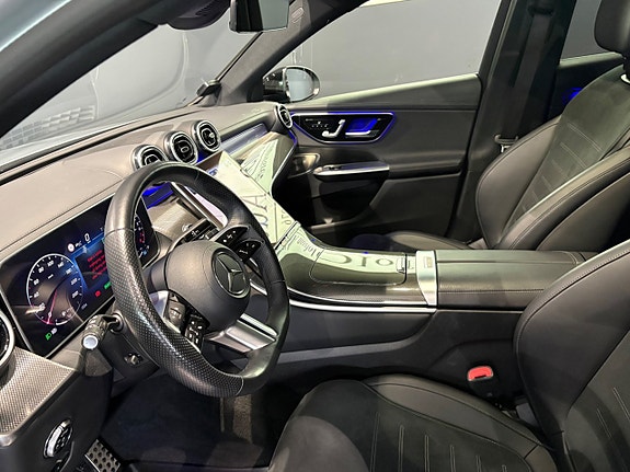 Mercedes-Benz GLC300 e 7 of 16