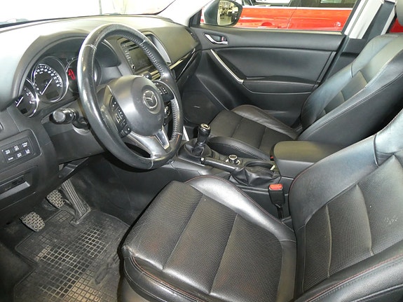 Mazda CX-5 3 of 7