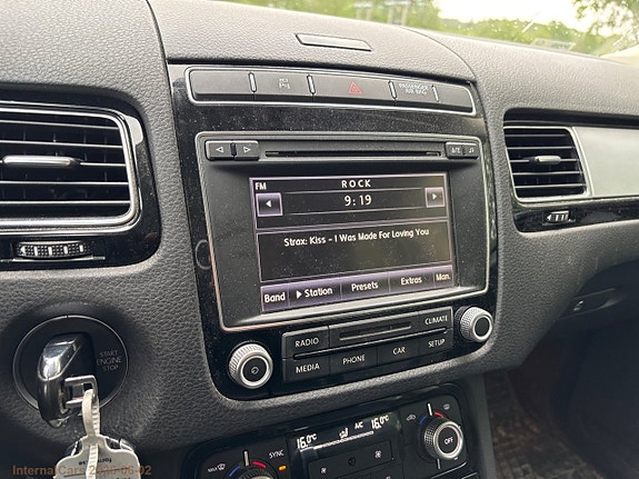 Volkswagen Touareg 12 of 30