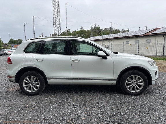 Volkswagen Touareg 4 of 30